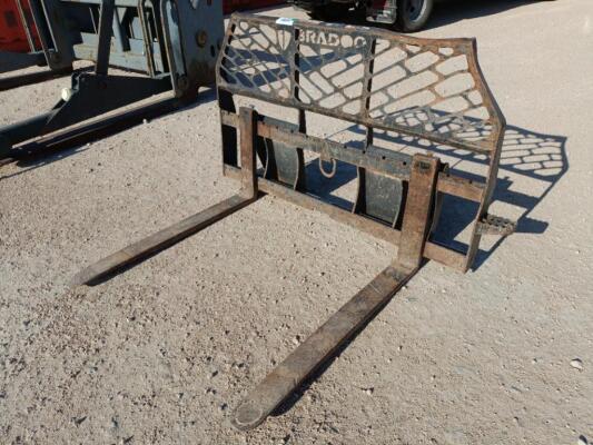 Pallet Forks (Skid Steer Attachment)