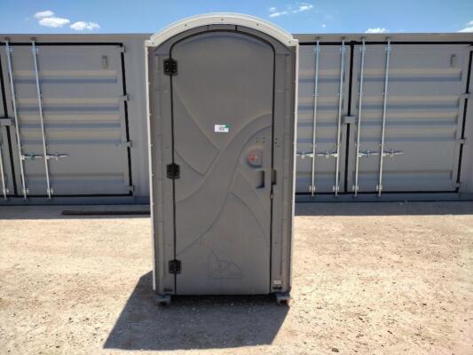 (1) Poly Portables Port-a-Potty