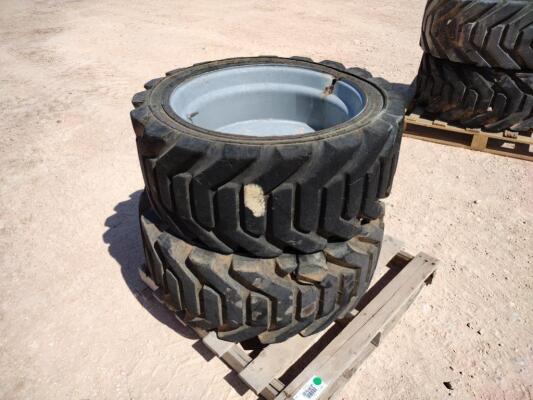 (2) Manlift Wheels w/Tires 355/55 D 625