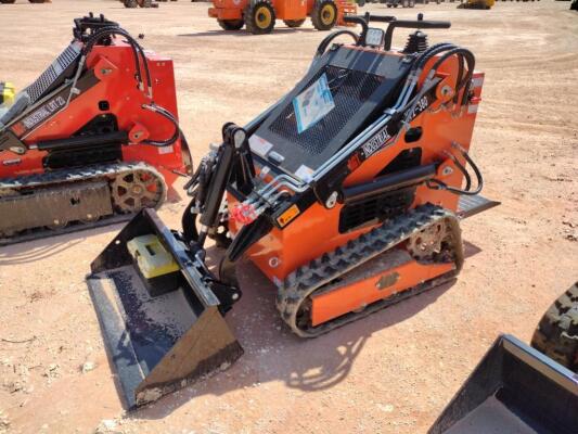 Unused 2024 AGT YF2-380 Stand On Skid Steer