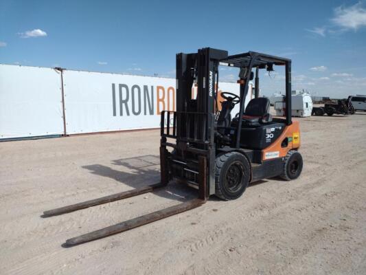 Doosan D30S-5 Forklift