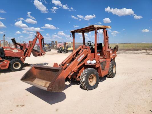 Ditch Witch 1025SK Loader Backhoe