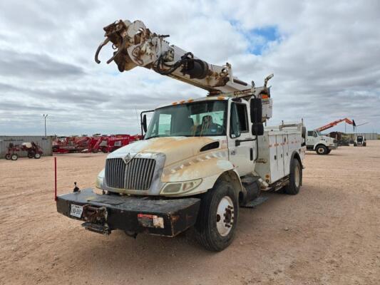 2007 International 4300 Digger Derrick Truck