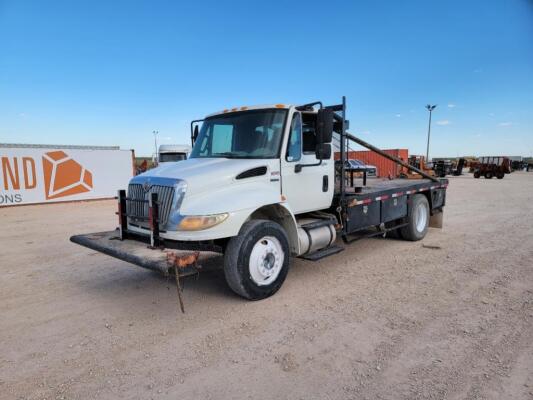 2011 International DuraStar 4300 Roustabout Truck