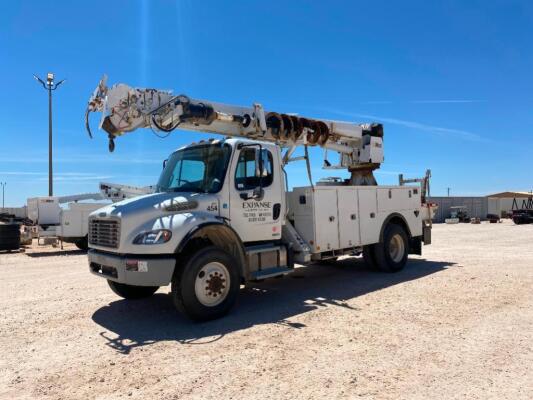 2011 Freightliner Business Class M2 Digger Derrick Truck