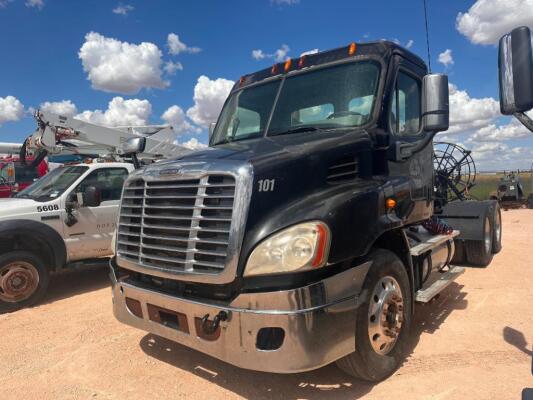 2012 Freightliner Cascadia Truck Tractor