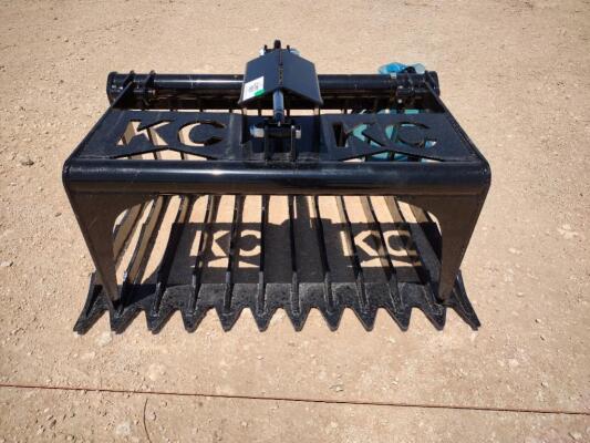 Unused Mini Universal Attach Skid Steer 48'' Single Cylinder Grapple Bucket