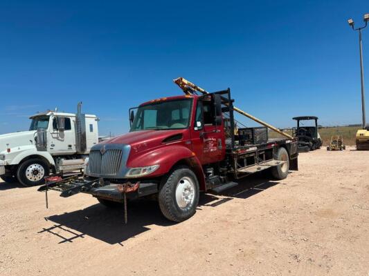 2013 International DuraStar 4300 Roustabout Truck