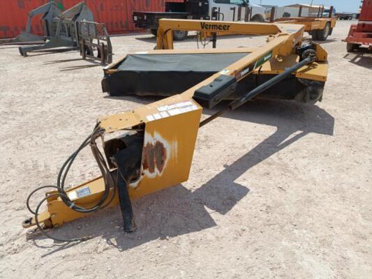 Vermeer TM800 Pull Type Disc Mower