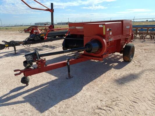 Case SB521 Square Baler
