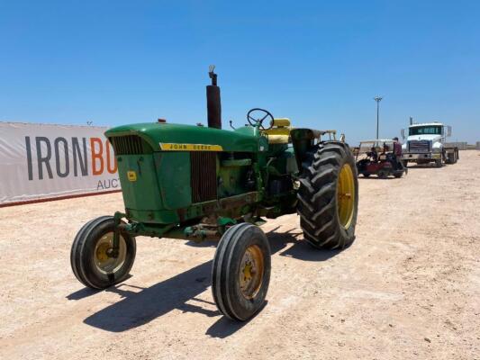 1972 John Deere 4000 Tractor
