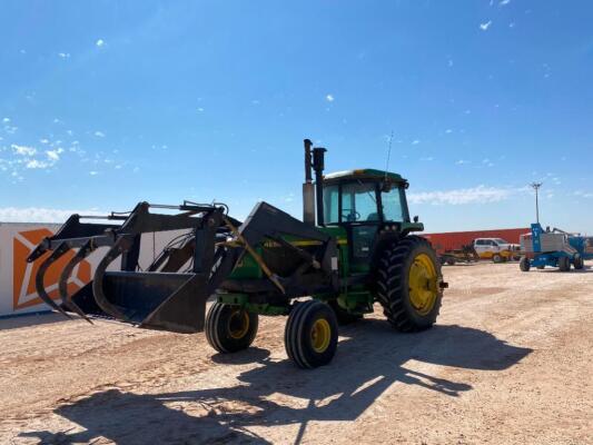 John Deere 4650 Tractor with Front End Loader