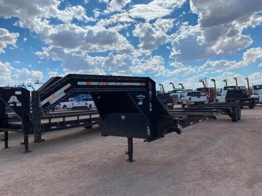 Lamar Gooseneck Pipe Trailer VIN# 05267