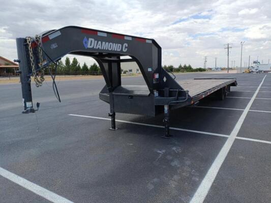 Diamond C Gooseneck Trailer VIN# 28331