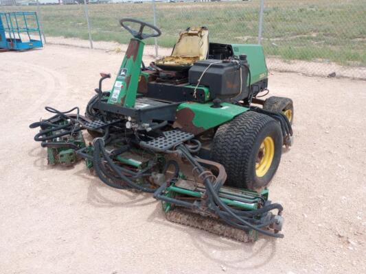 John Deere 3235-A Fairway Mower