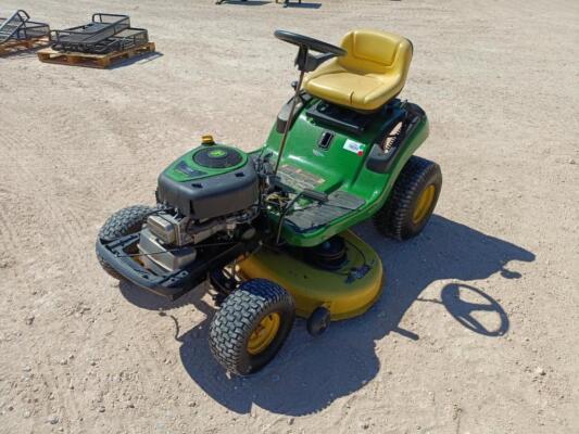 John Deere E100 Riding Mower (Does Not Run)