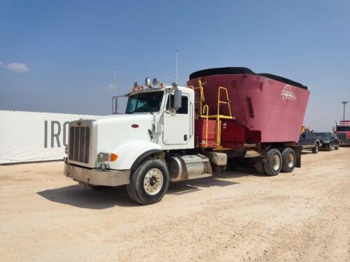 2010 Peterbilt 365 Feed Truck