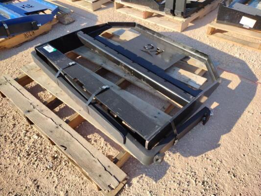 Unused 45'' Skid Steer Fork Frame V2 w/42'' Forks