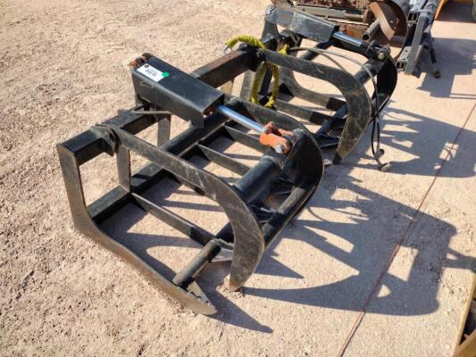 Grapple Bucket (Skid Steer Attachment)