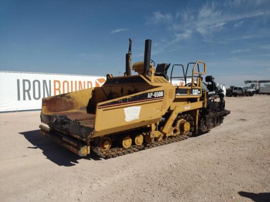 Cat AP-650B Asphalt Paver