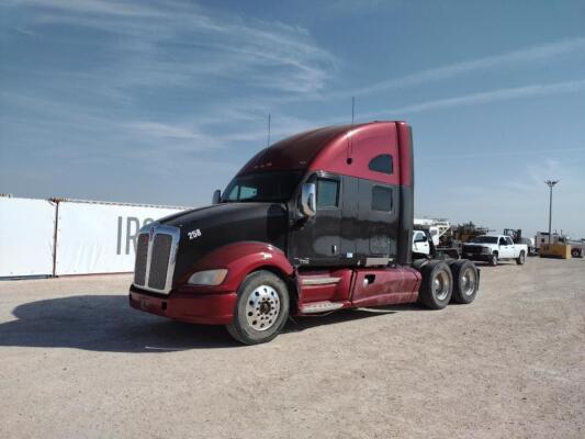 2013 Kenworth T700 Truck Tractor