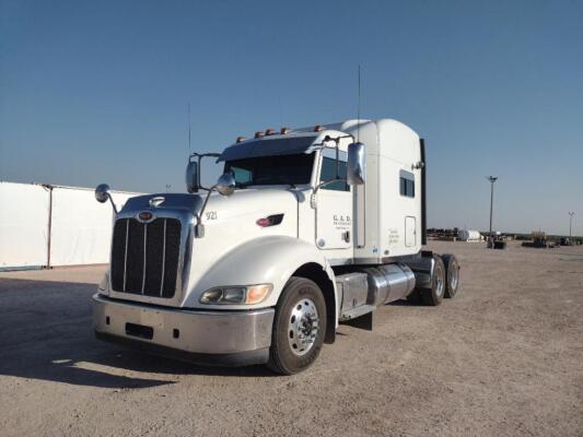 2010 Peterbilt 386 Truck Tractor