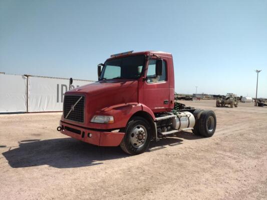 2004 Volvo Truck Tractor