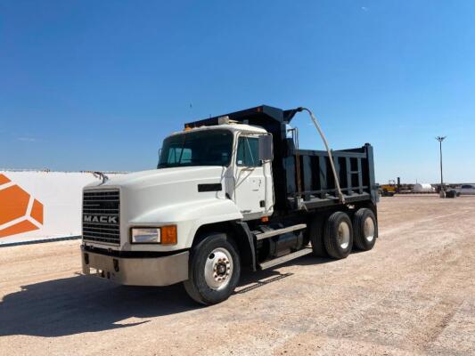 2001 Mack Maxi Cruise CH612 Dump Truck