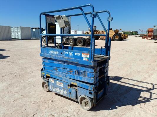 UpRight MX19 Scissor Lift