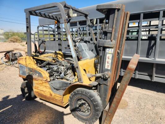 Cat P5000 Forklift