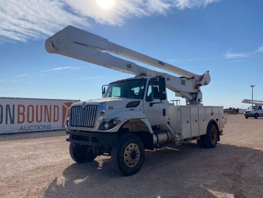 2013 International 7300 Bucket Truck