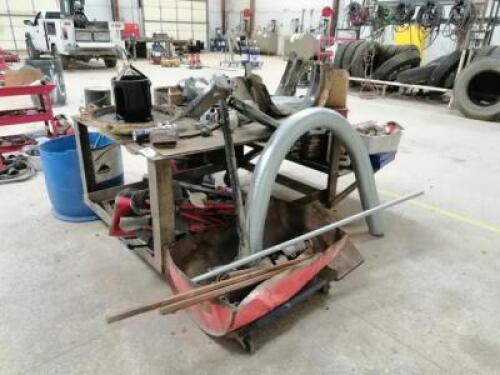 Shop Table with (1) Vise