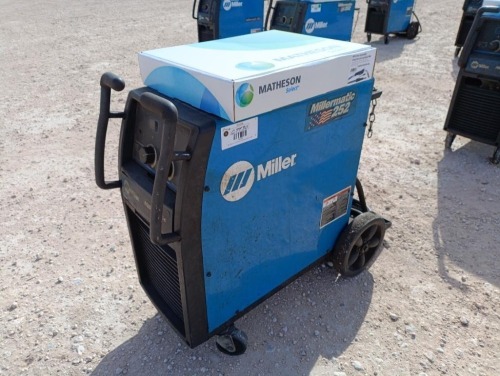 Miller Millermatic 252 Wire Welder w/Mig Gun Assembly