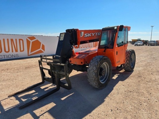 2016 JLG 8042 Telescopic Forklift