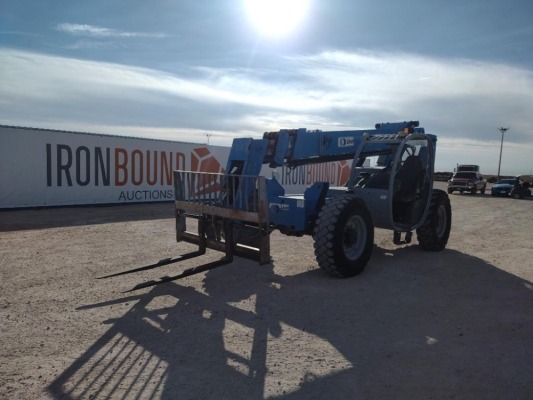 2011 Genie GTH-844 Telescopic Forklift