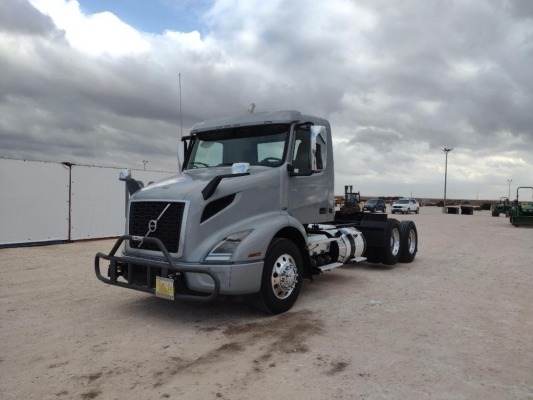 2019 Volvo VNR Truck Tractor