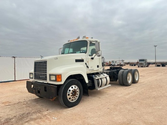 2014 Mack CHU613 Truck Tractor