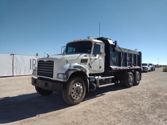 2011 Mack GU713 Dump Truck