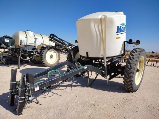 Mon Tag C09B C1A Fertilizer Cart