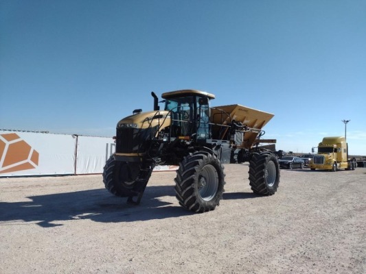 RoGator Self-Propelled Dry Fertilizer Applicator