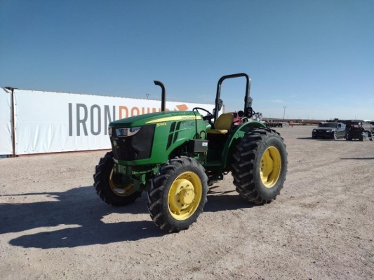 John Deere 5065E Tractor