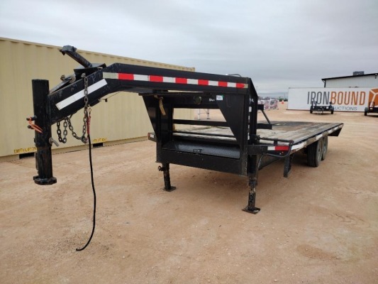 2013 Kearney 20Ft Gooseneck Trailer