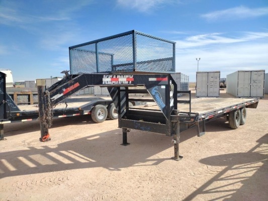 2011 Kearney 20Ft Gooseneck Trailer