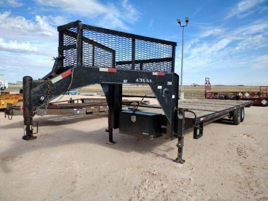 2013 Holt Trailers 32Ft Gooseneck Trailer