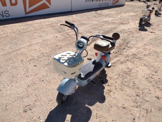 Unused 2024 RC-G1.5 Electric Moped