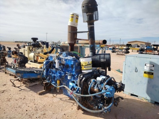 Cat 6 Cyl Diesel Motor w/Hydraulic Pumps