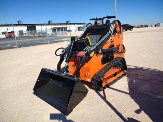 Unused 2024 EGN EG36C Mini Skid Steer Loader