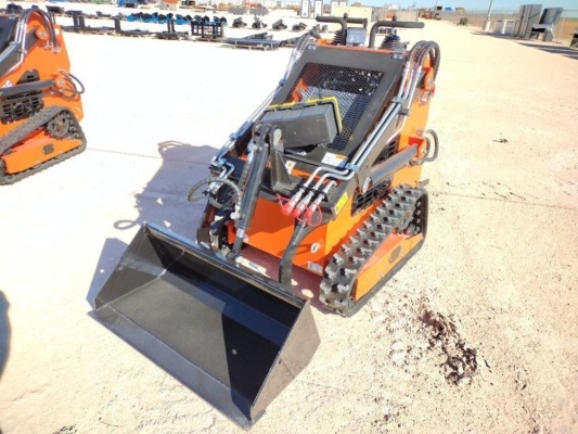 Unused 2024 EGN EG36C Mini Skid Steer Loader