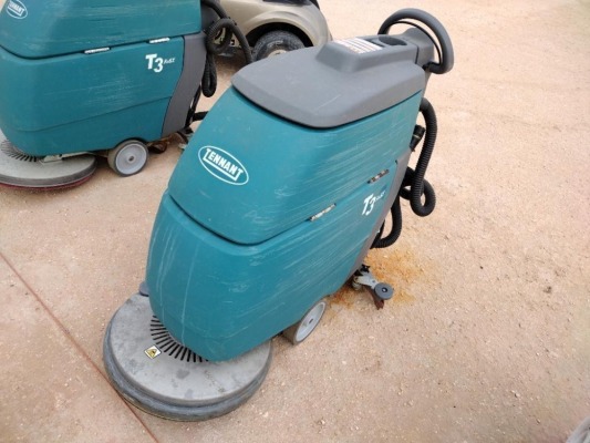 Tennant T3 Fast Floor Scrubber