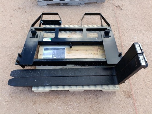 Unused AGT JDCPF48-4400-FF Pallet Forks Attachment